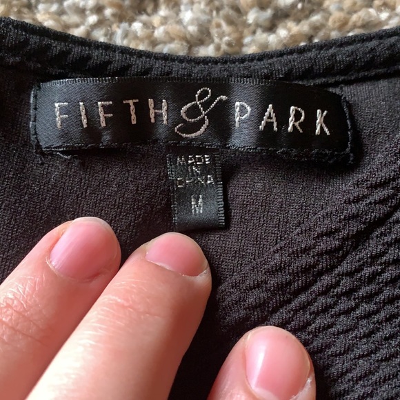 Black and white dress - Picture 3 of 3